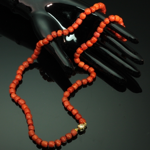 Antique Dutch Victorian coral bead necklace